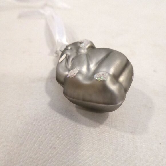 NEW CHRISTMAS HAND CRAFTED BLOWN GLASS PEANUT & ELEPHANT ORNAMENT SET - Picture 8 of 9